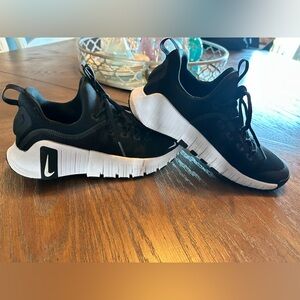 LNC Nike Free Metcon 6 SIZE 7